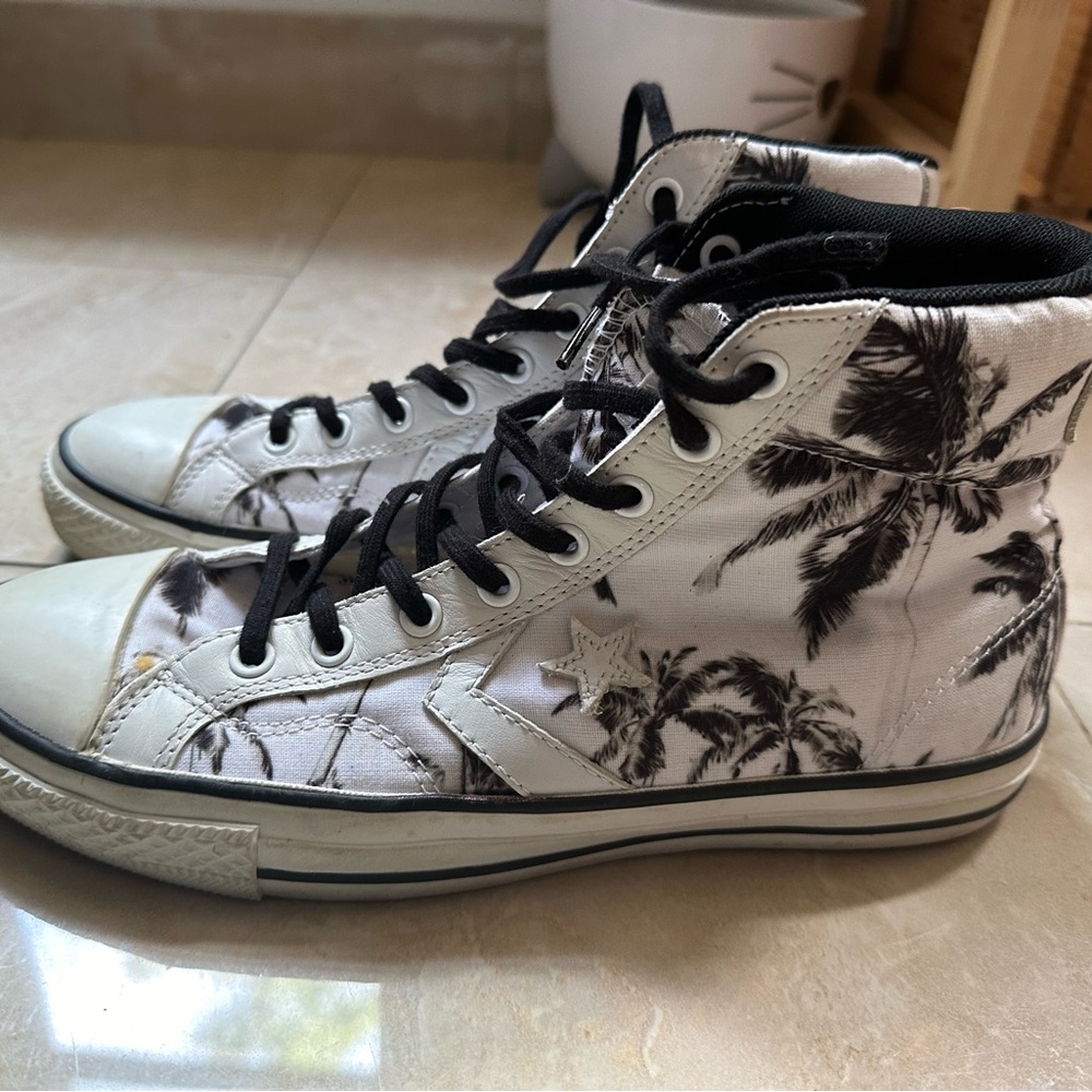 Converse sneakers Palm trees size 7